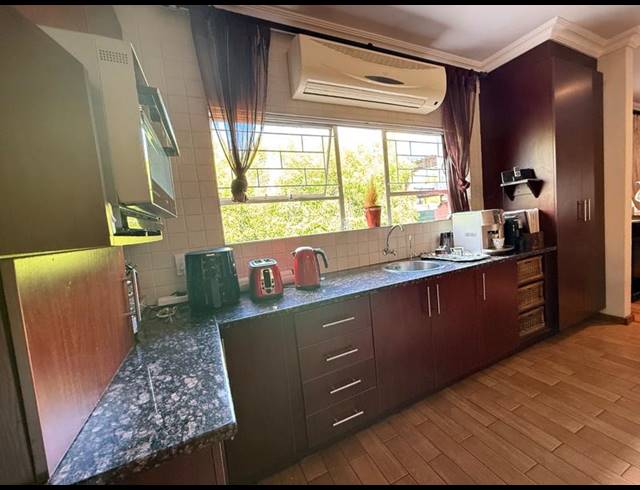 4 BEDROOM HOUSE FOR SALE IN VANDERBIJLPARK SE 2